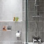 2-bed - Walk To Station - Sleeps 6