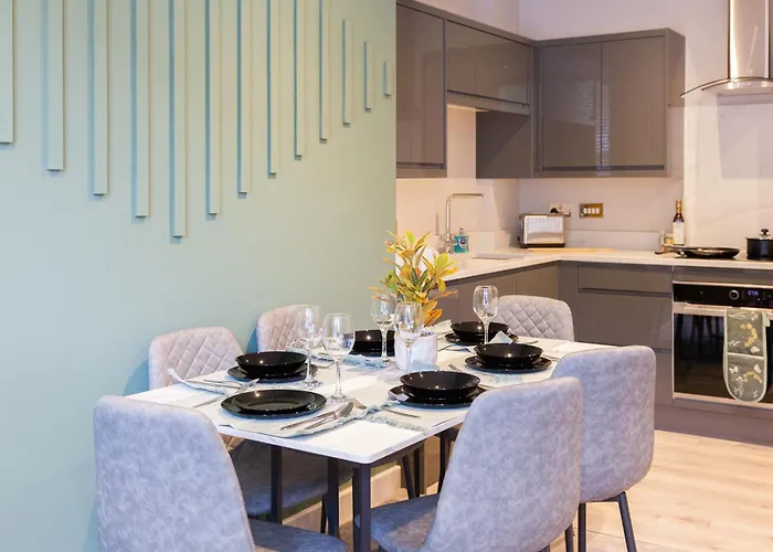 2-bed - Walk To Station - Sleeps 6 Διαμέρισμα *