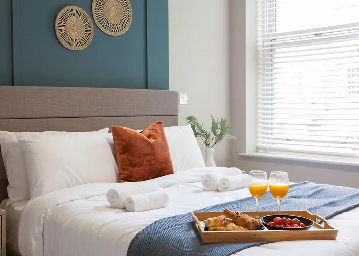 2-bed - Walk To Station - Sleeps 6 * Λιντς